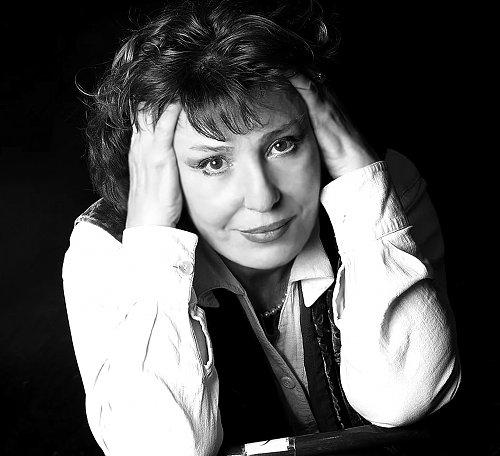 Елена Камбурова: конфликт певицы с Аллой Пугачевой Обсудим звезд с Малиновской Д
